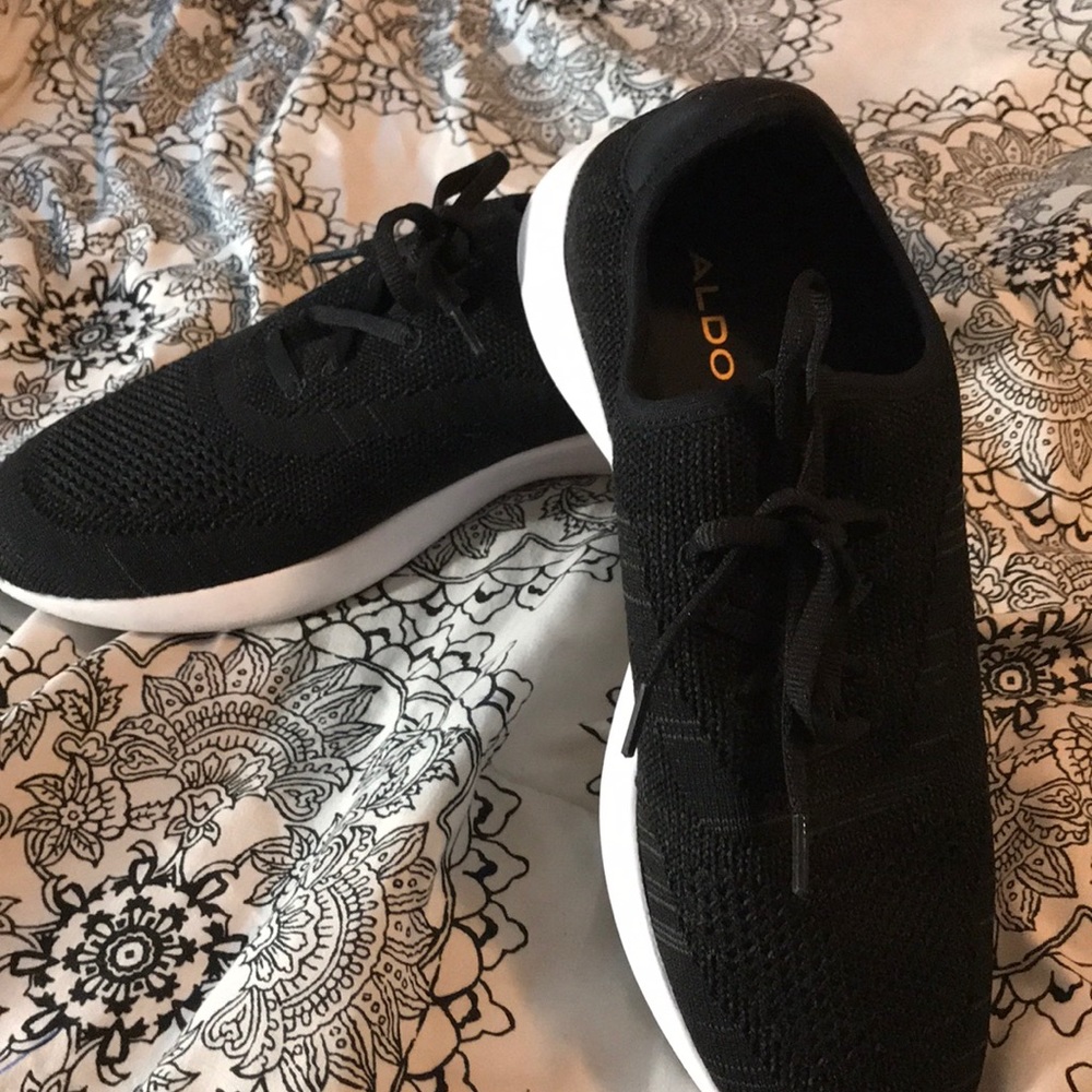 Only worn once also shoes !